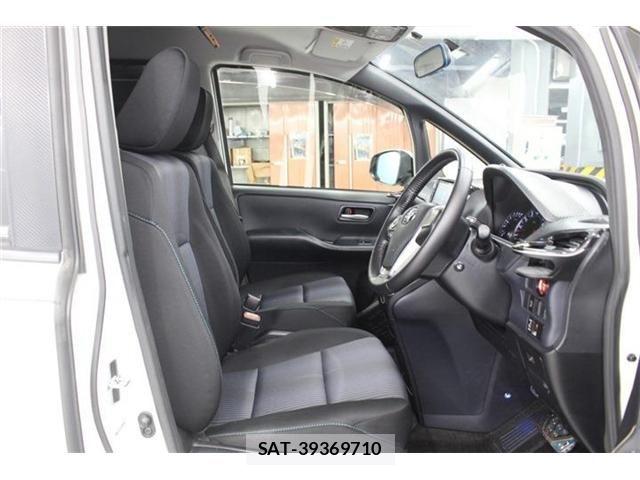 Toyota VOXY 2014-02 7360425-28