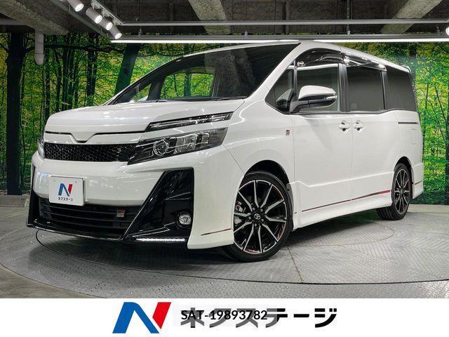 Toyota VOXY 2019-05 7360407-0