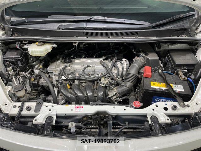 Toyota VOXY 2019-05 7360407-18