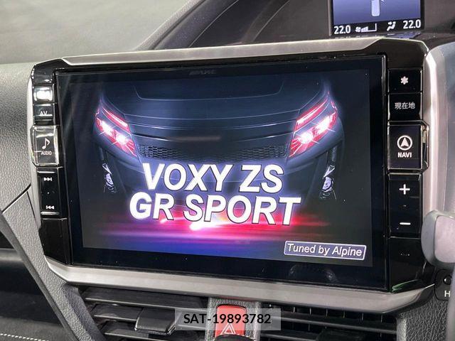 Toyota VOXY 2019-05 7360407-2