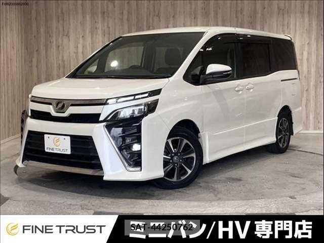 Toyota VOXY 2017-12 7360406-0