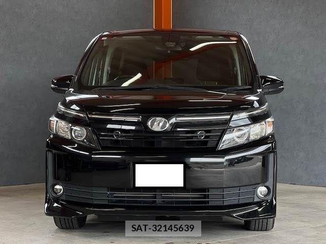 Toyota VOXY 2016-10 7360429-8