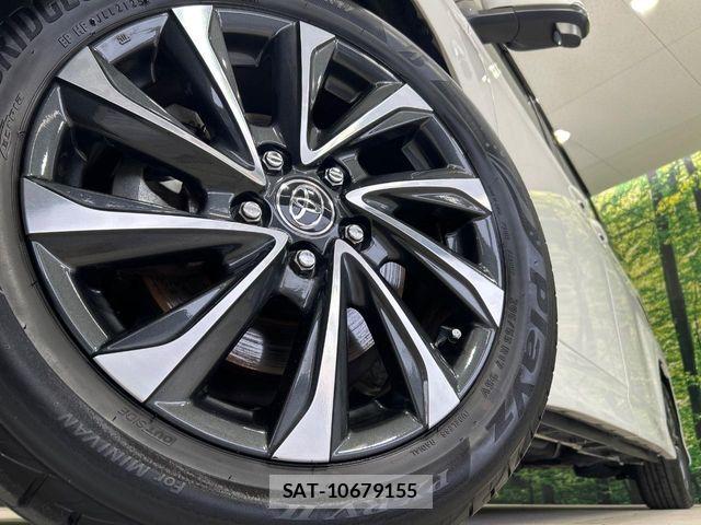 Toyota VOXY 2022-11 7360390-10