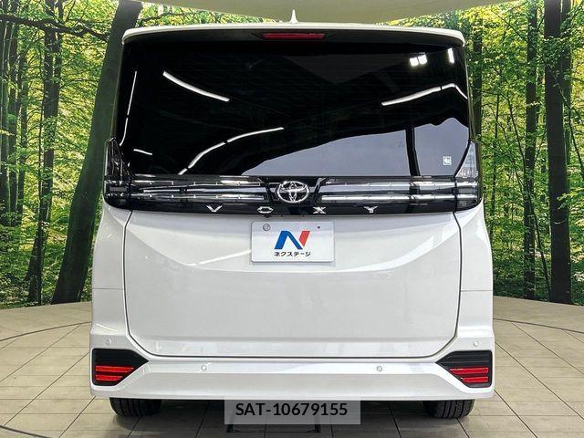 Toyota VOXY 2022-11 7360390-15