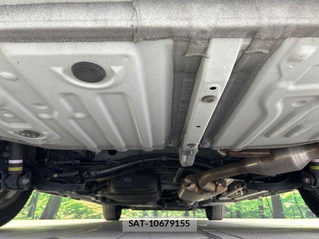 Toyota VOXY 2022-11 7360390-19
