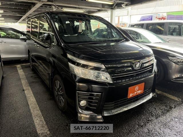 Toyota VOXY 2016-06 7360422-0
