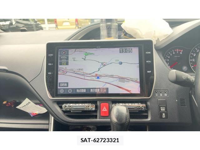 Toyota VOXY 2019-09 7360421-14