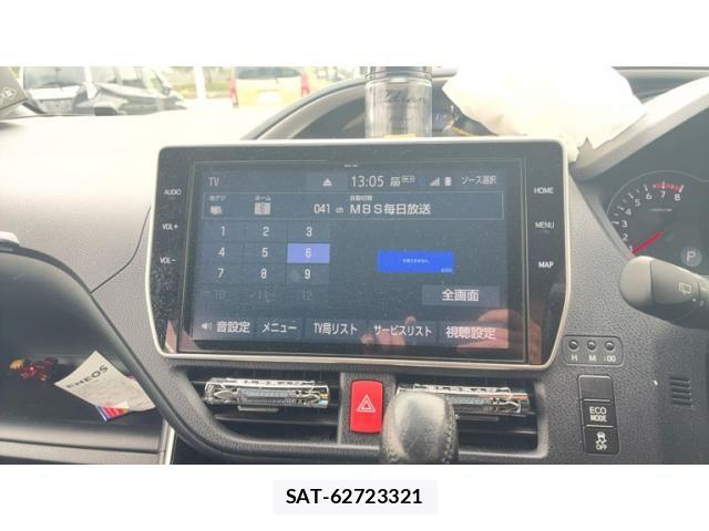 Toyota VOXY 2019-09 7360421-16