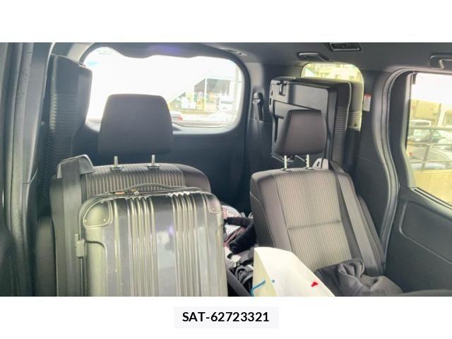 Toyota VOXY 2019-09 7360421-21