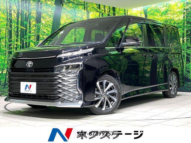 Toyota VOXY 2022-10 7360382-0