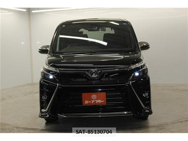 Toyota VOXY 2019-05 7360410-1
