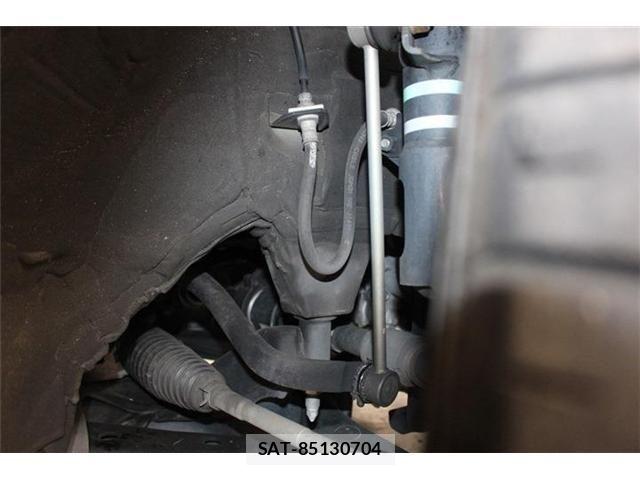 Toyota VOXY 2019-05 7360410-19
