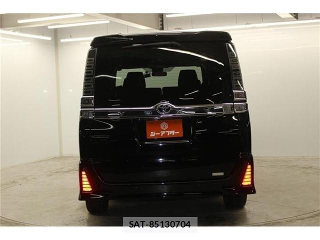 Toyota VOXY 2019-05 7360410-5