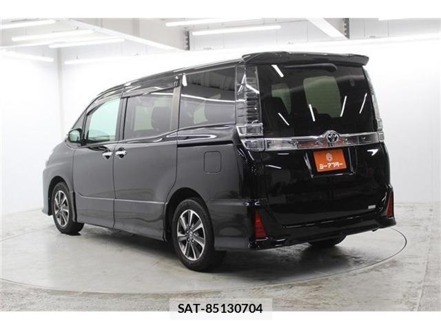 Toyota VOXY 2019-05 7360410-6