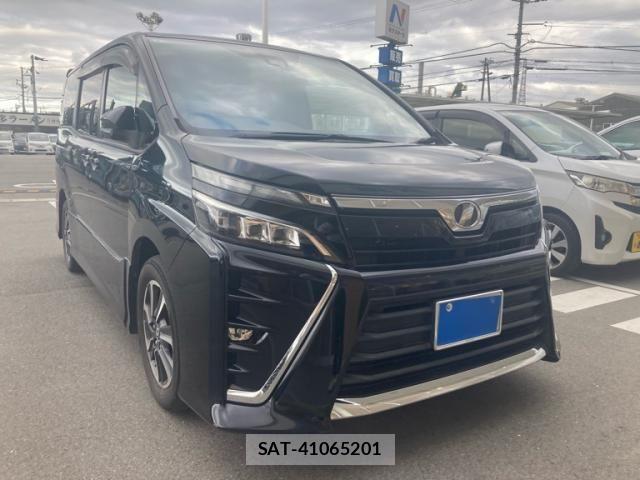 Toyota VOXY 2017-10 7360424-0