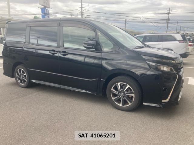 Toyota VOXY 2017-10 7360424-4