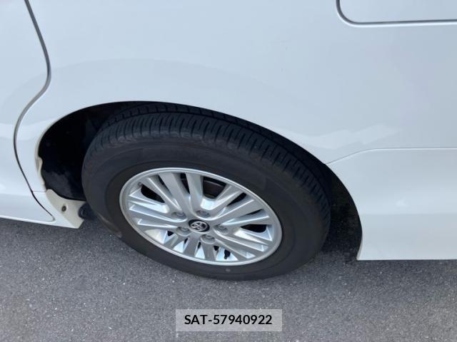 Toyota VOXY 2016-03 7360426-12