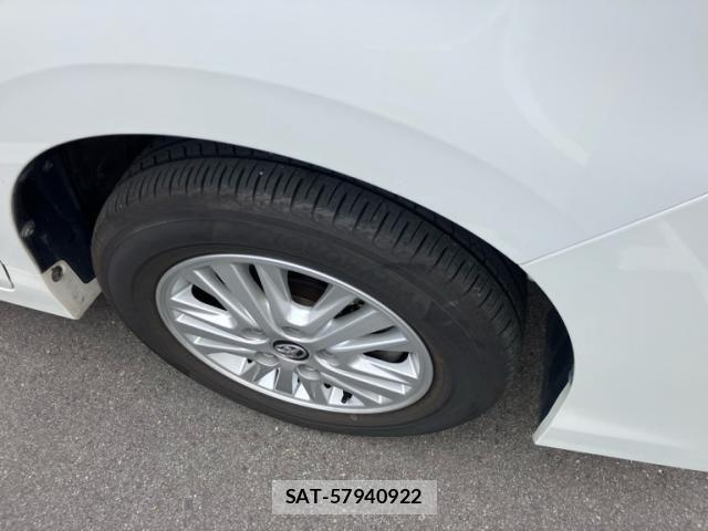 Toyota VOXY 2016-03 7360426-2
