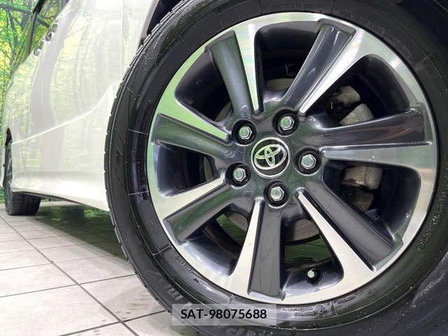 Toyota VOXY 2020-08 7360400-13