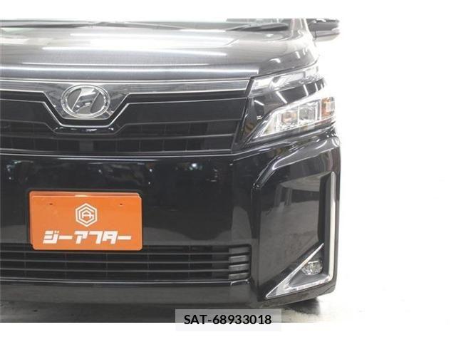 Toyota VOXY 2018-11 7360418-13