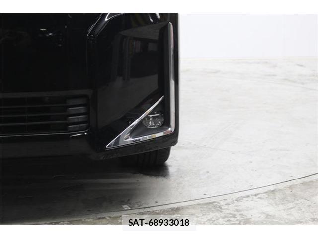 Toyota VOXY 2018-11 7360418-15