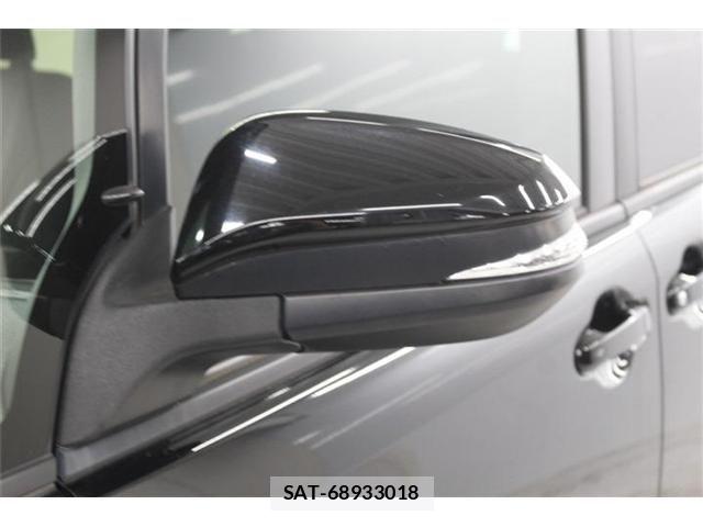 Toyota VOXY 2018-11 7360418-16