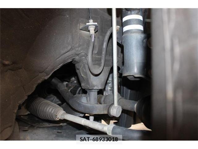 Toyota VOXY 2018-11 7360418-19