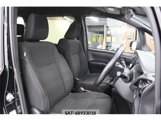 Toyota VOXY 2018-11 7360418-26