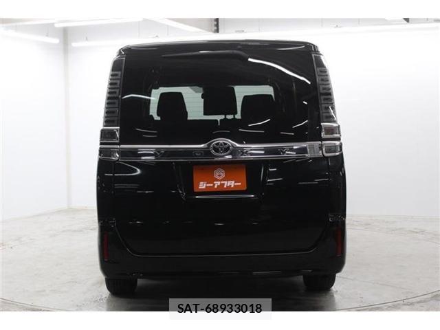 Toyota VOXY 2018-11 7360418-5
