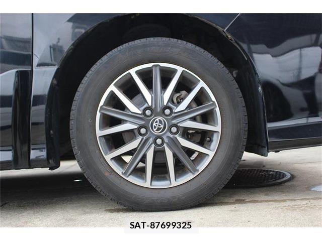 Toyota VOXY 2016-01 7360417-15