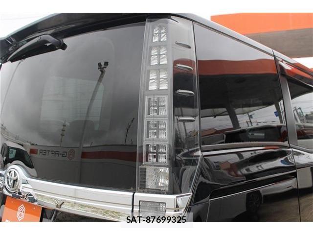 Toyota VOXY 2016-01 7360417-22