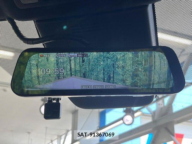 Toyota VOXY 2022-06 7360383-4