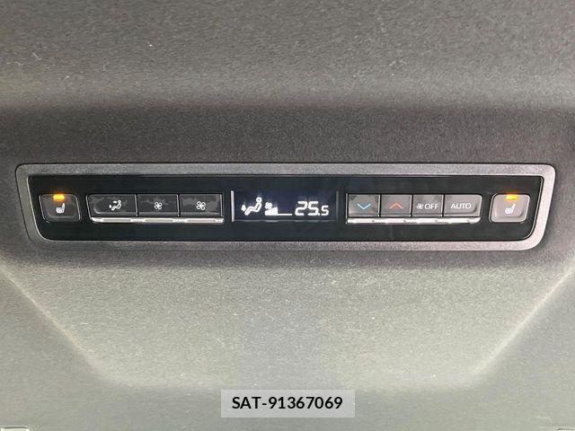 Toyota VOXY 2022-06 7360383-5