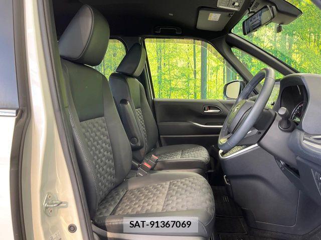 Toyota VOXY 2022-06 7360383-7