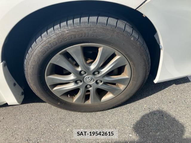 Toyota VOXY 2013-07 7360432-9