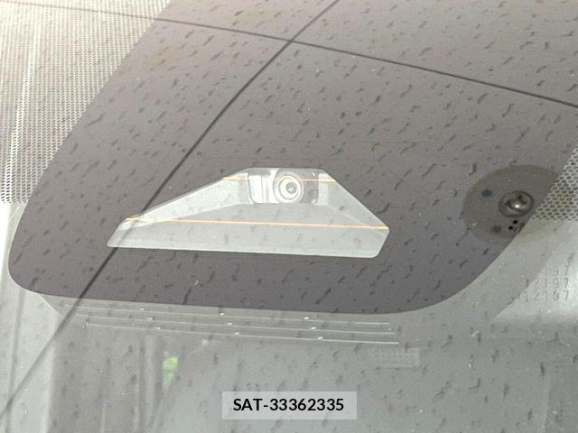 Toyota VOXY 2022-09 7360391-2