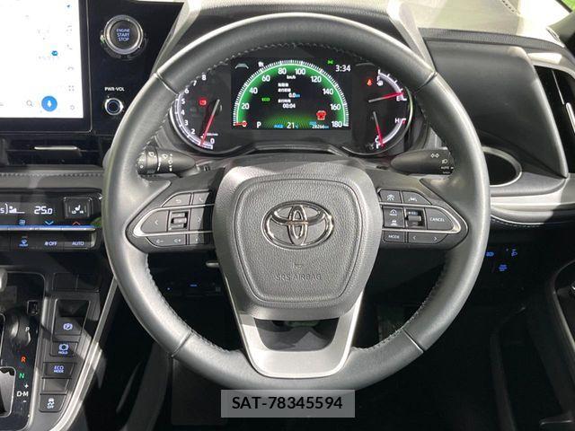 Toyota VOXY 2023-05 7360388-11
