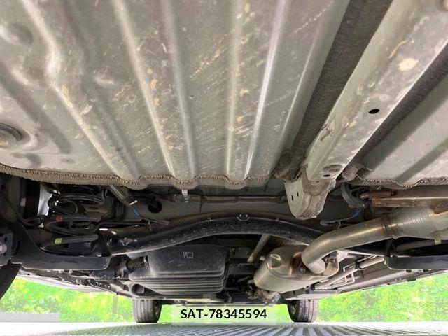 Toyota VOXY 2023-05 7360388-19
