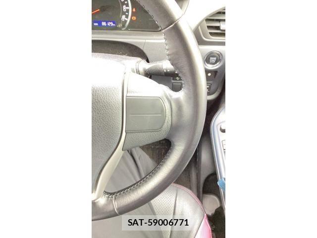 Toyota VOXY 2016-04 7360423-6