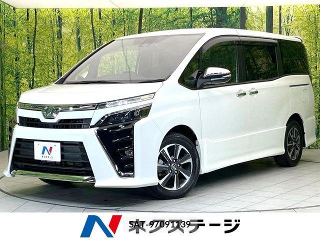 Toyota VOXY 2018-02 7360398-0