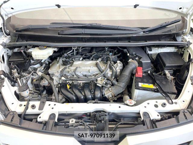Toyota VOXY 2018-02 7360398-17