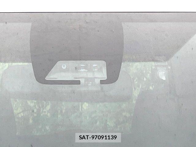 Toyota VOXY 2018-02 7360398-4