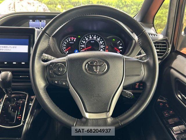 Toyota VOXY 2021-05 7360401-11