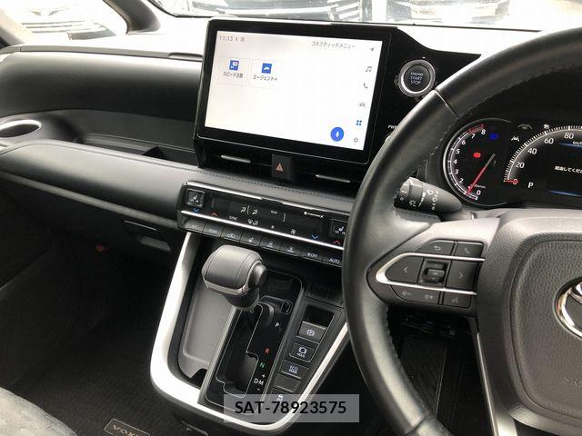 Toyota VOXY 2022-05 7360394-21