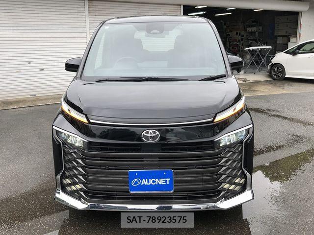 Toyota VOXY 2022-05 7360394-3