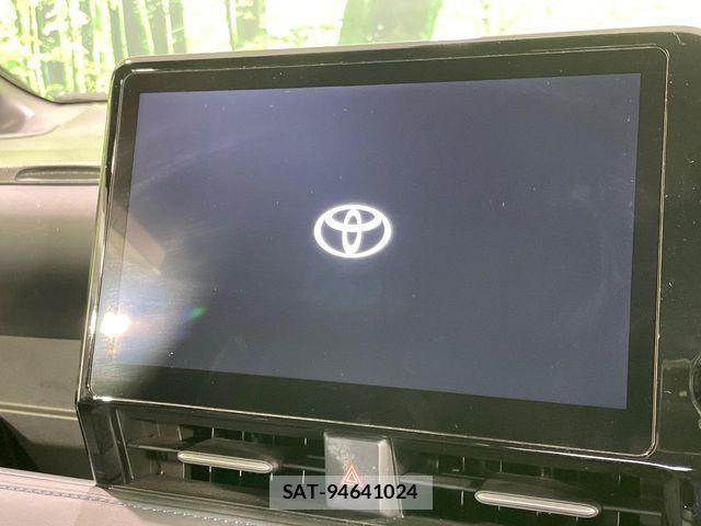 Toyota VOXY 2022-08 7360389-2