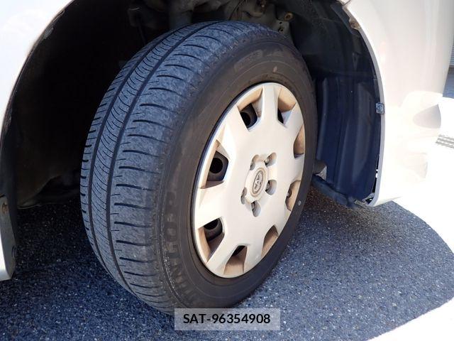 Toyota VOXY 2009-12 7360377-22