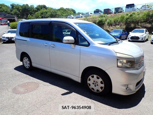 Toyota VOXY 2009-12 7360377-3