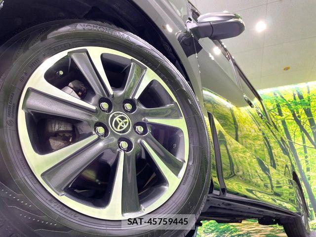 Toyota VOXY 2019-02 7360404-14