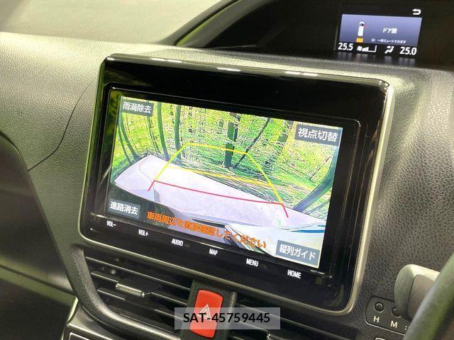 Toyota VOXY 2019-02 7360404-4